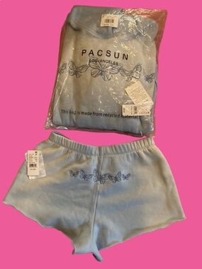 NWT PacSun Oversized Hoodie Light Blue/Embroidered Butterflies & Flow Shorts